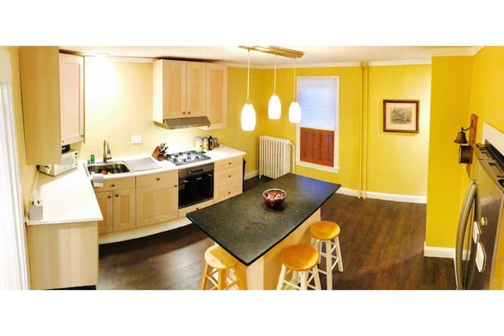 Photo of Kitchen in Off Broadway