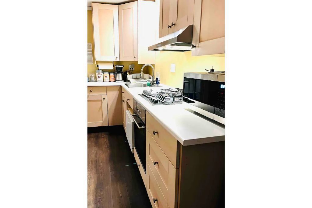 Photo of Kitchen in Off Broadway