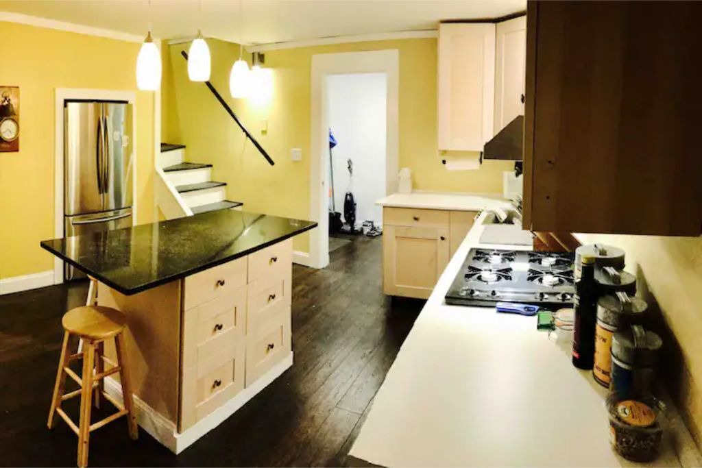 Photo of Kitchen in Off Broadway
