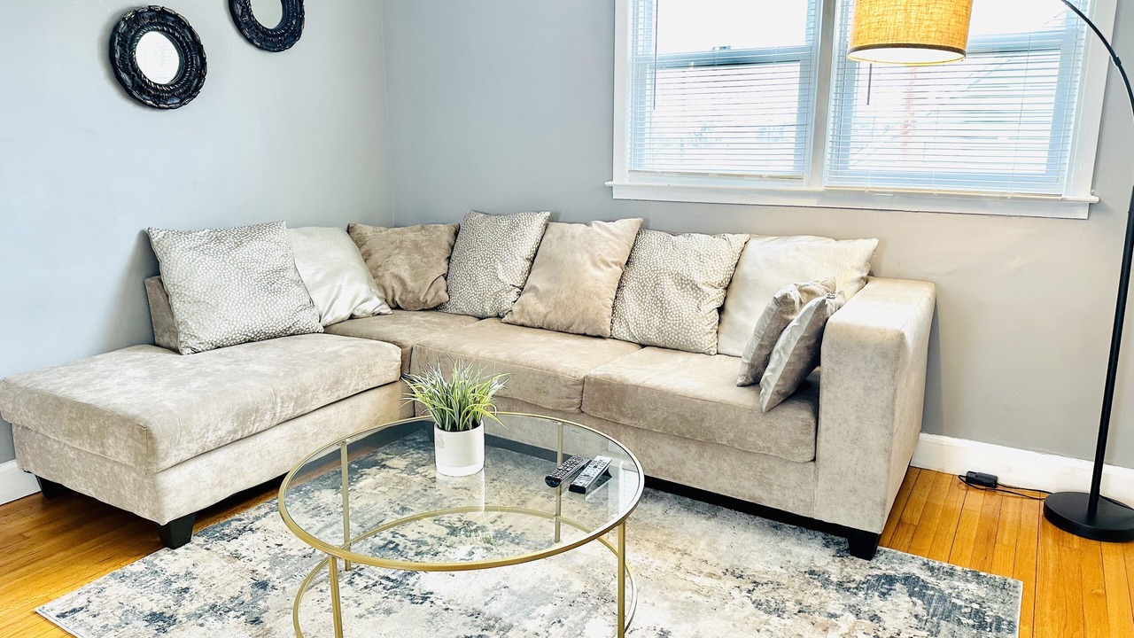 Photo of Livingroom in East Shore