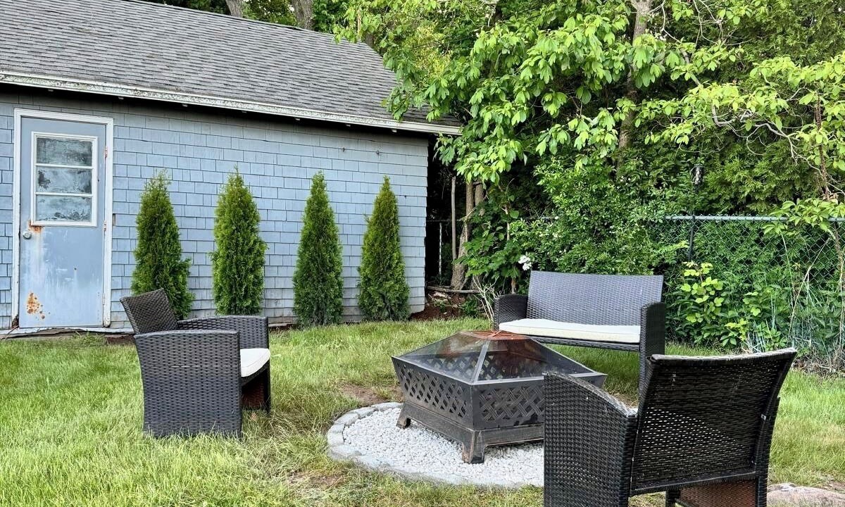 Photo of Outdoor in East Shore