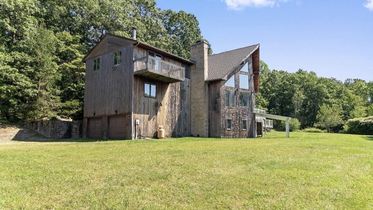 Photo of Outdoor in Gilman