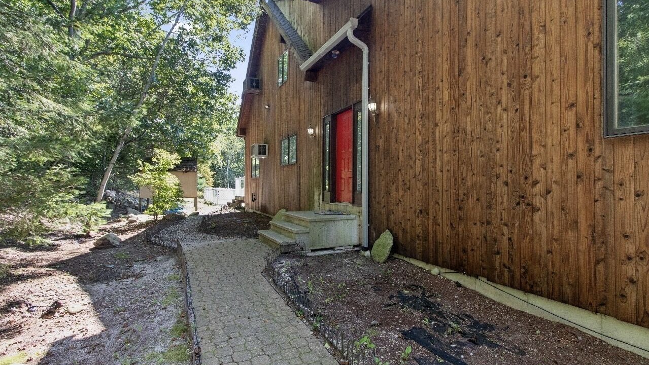 Photo of Outdoor in Gilman