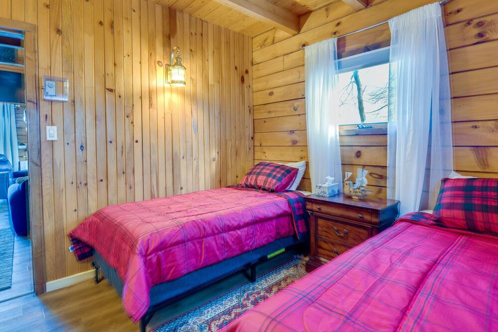 Photo of Bedroom in Poyntelle