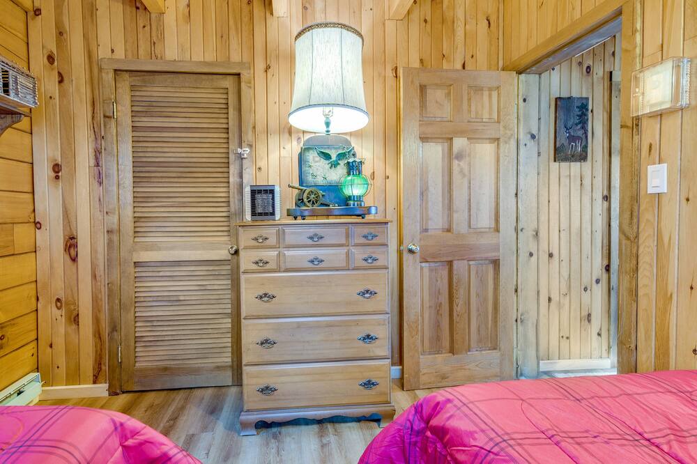 Photo of Bedroom in Poyntelle