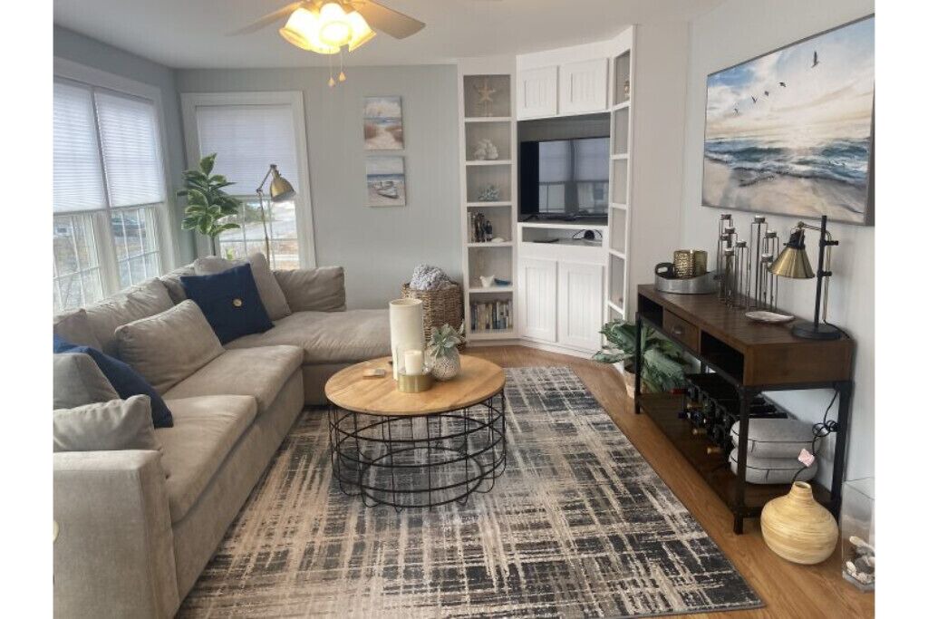 Photo of Livingroom in Camp Ellis