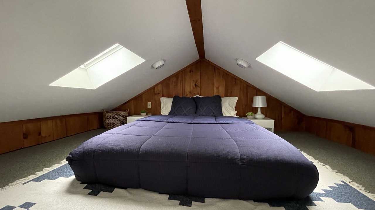 Photo of Bedroom in Lee