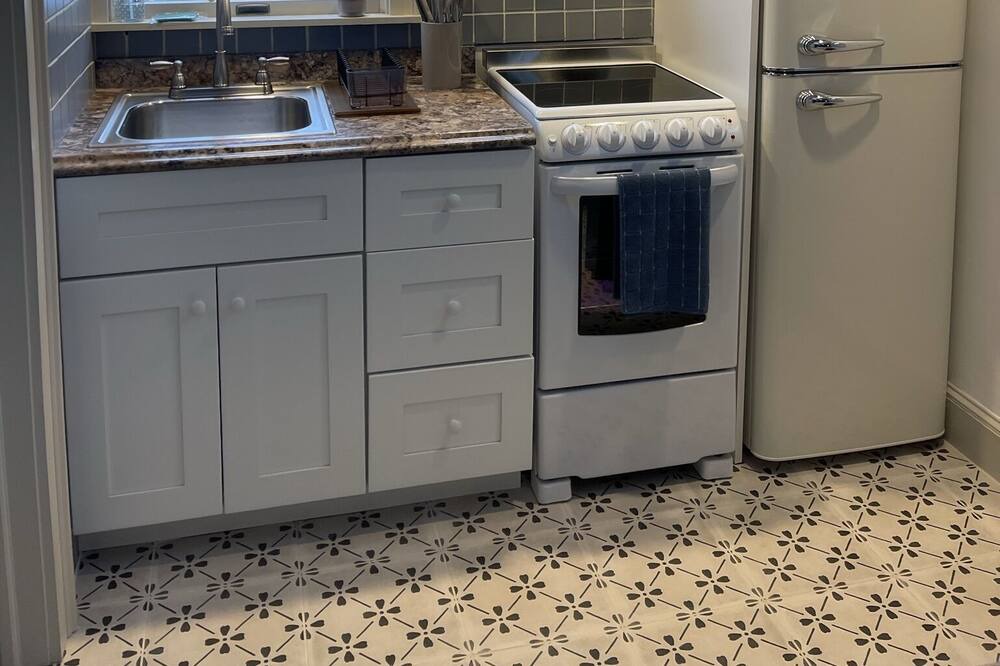 Photo of Kitchen in Lee