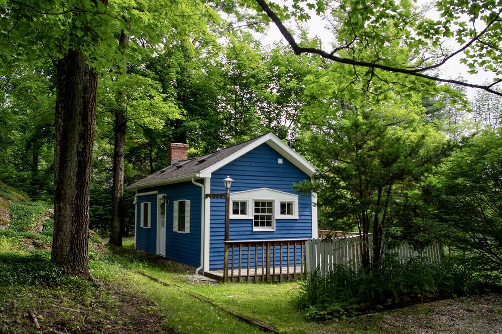 Photo of Outdoor in Lee