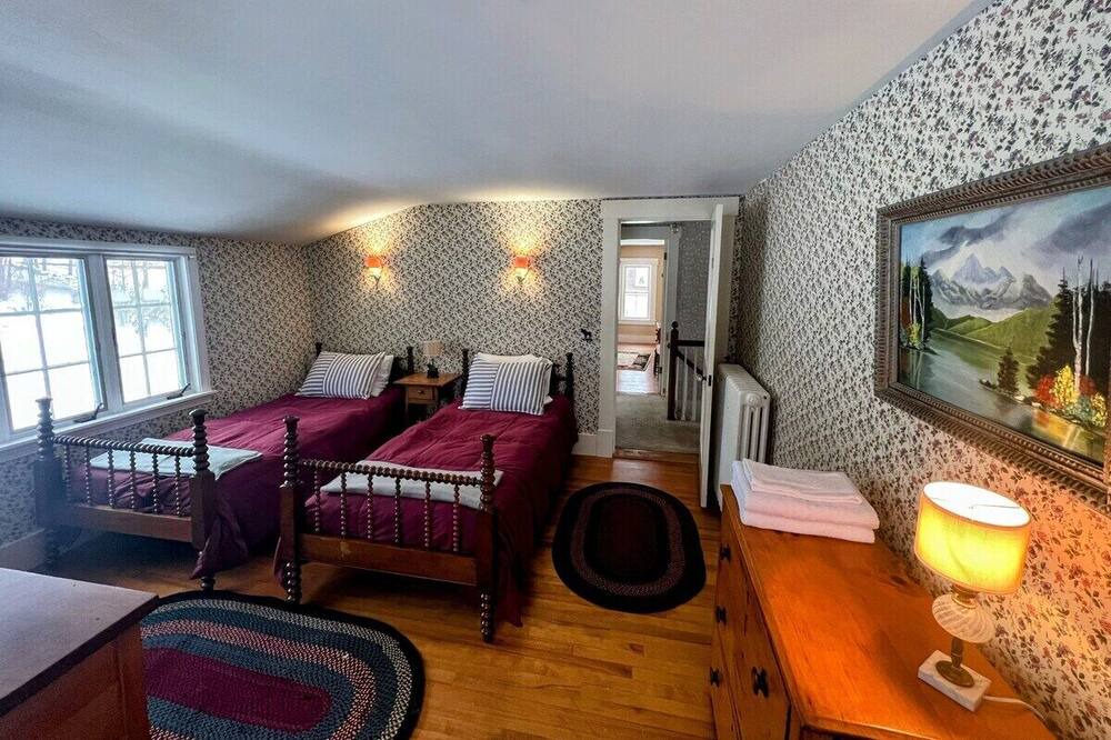 Photo of Bedroom in Ashland