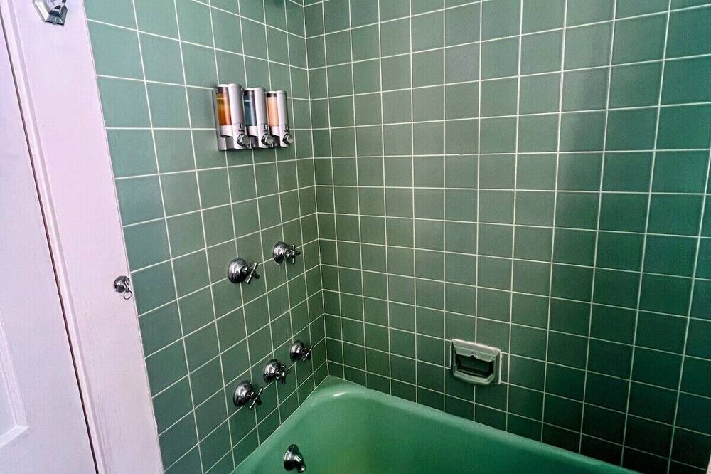 Photo of Bathroom in Ashland