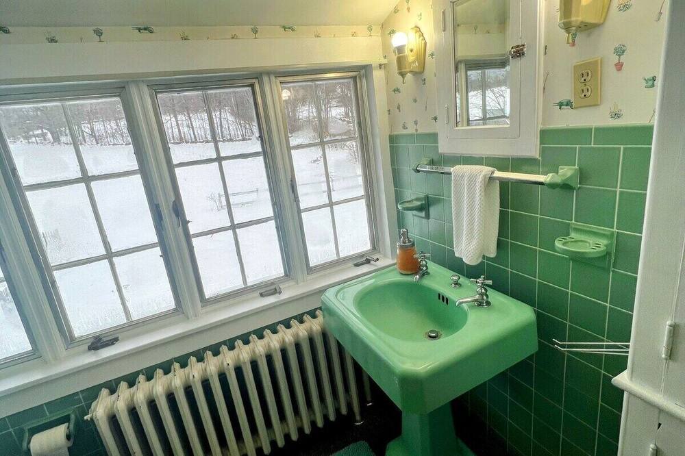 Photo of Bathroom in Ashland