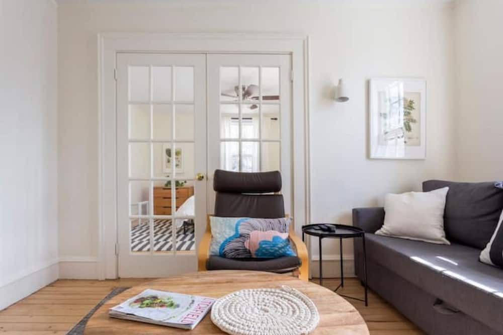 Photo of Livingroom in Watertown