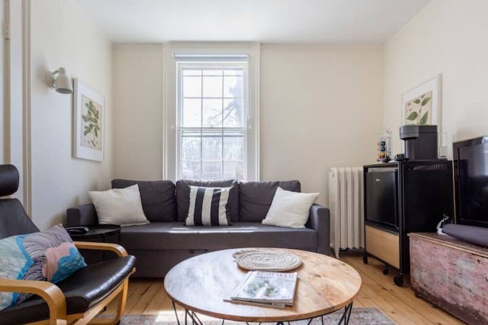 Photo of Livingroom in Watertown