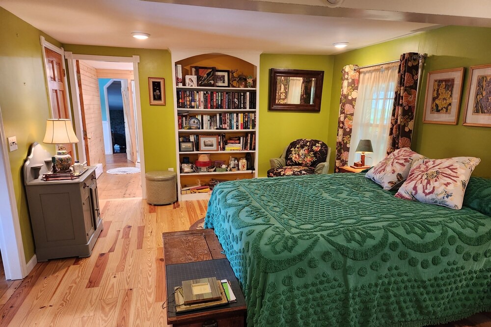 Photo of Bedroom in Winthrop