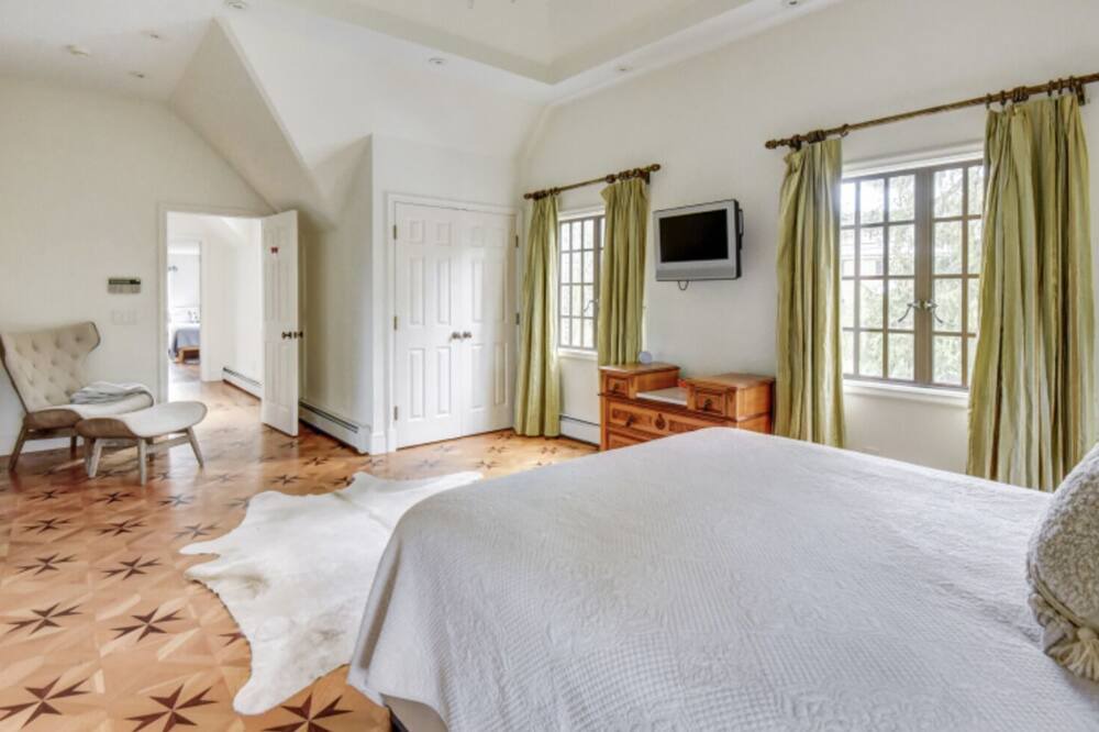 Photo of Bedroom in Stamford