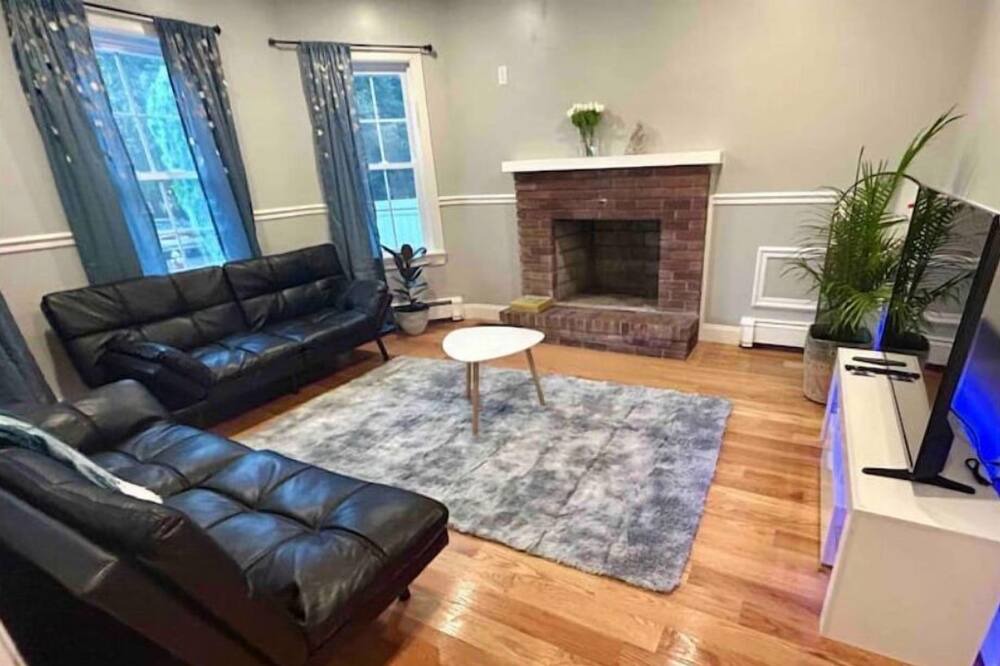 Photo of Livingroom in Watertown