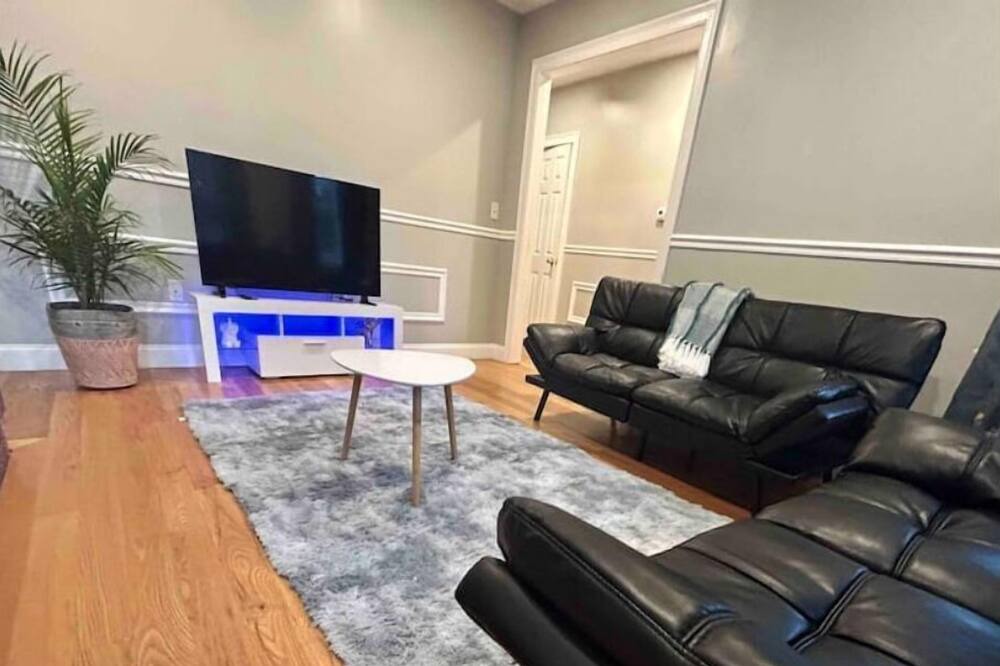 Photo of Livingroom in Watertown