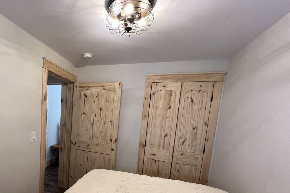 Photo of Bedroom in Jay
