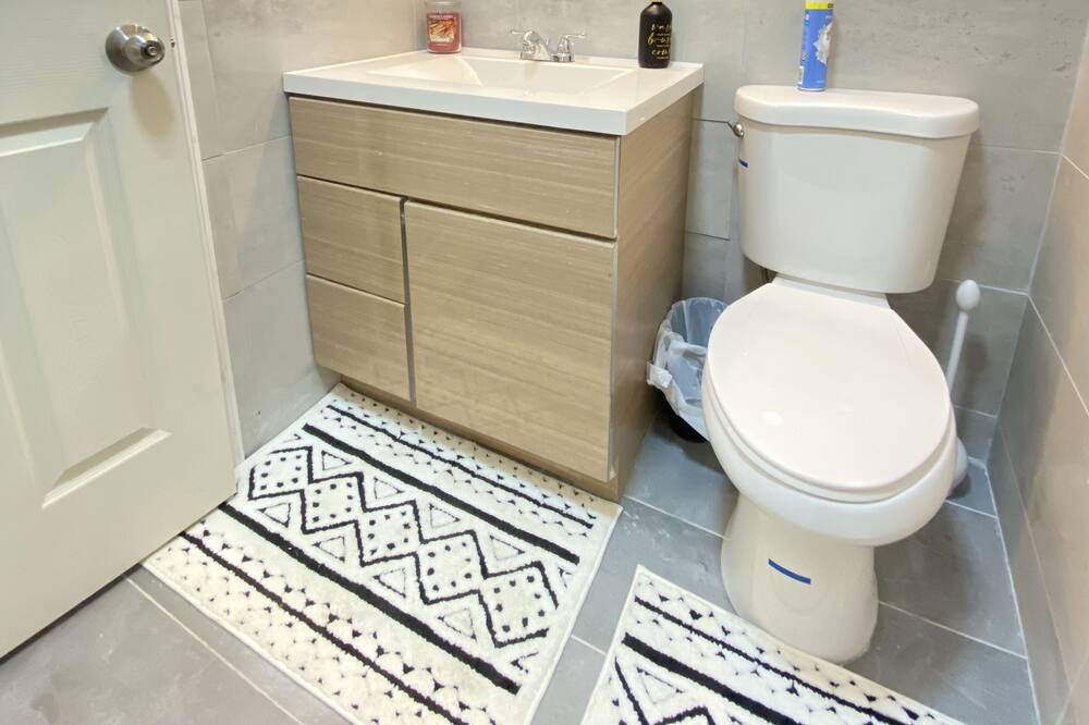 Photo of Bathroom in Mount Marion