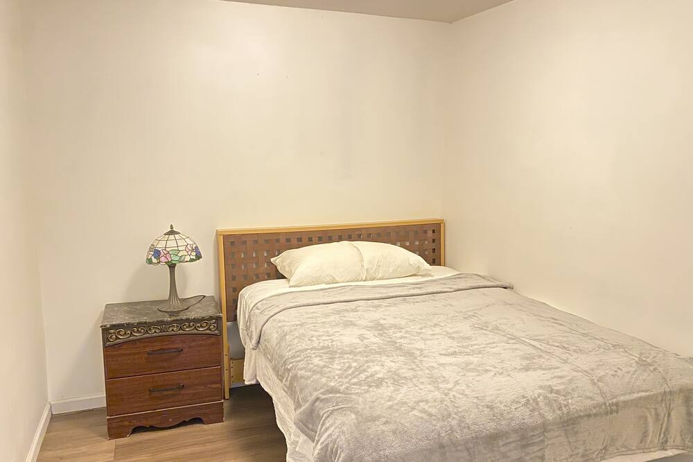 Photo of Bedroom in Mount Marion