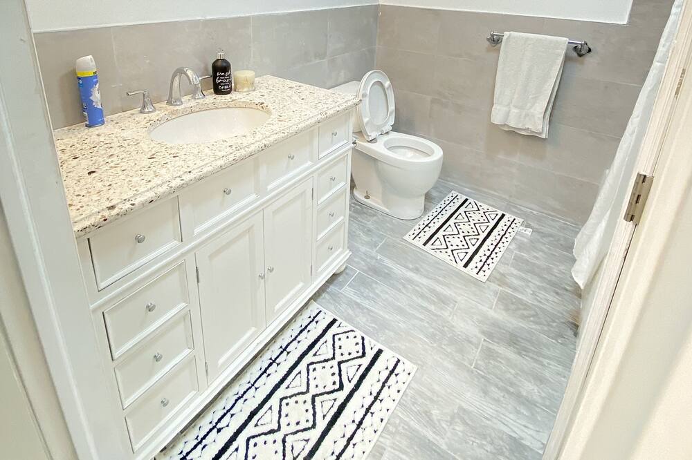 Photo of Bathroom in Mount Marion