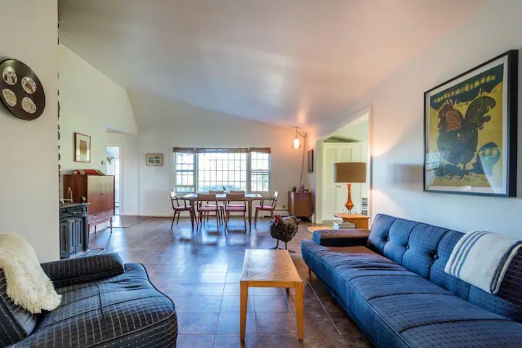 Photo of Livingroom in New Preston