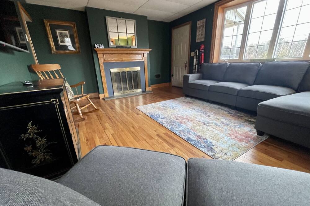 Photo of Livingroom in West Glens Falls