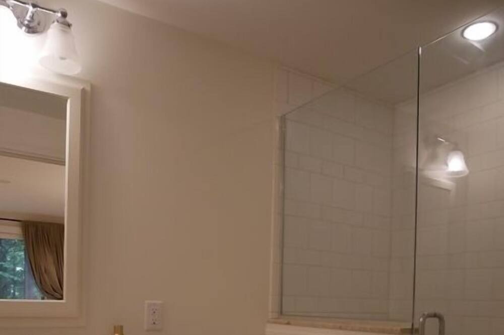 Photo of Bathroom in Bromley Mountain