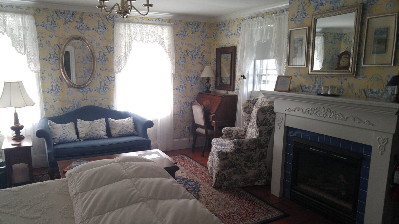 Photo of Livingroom in Harpswell Center