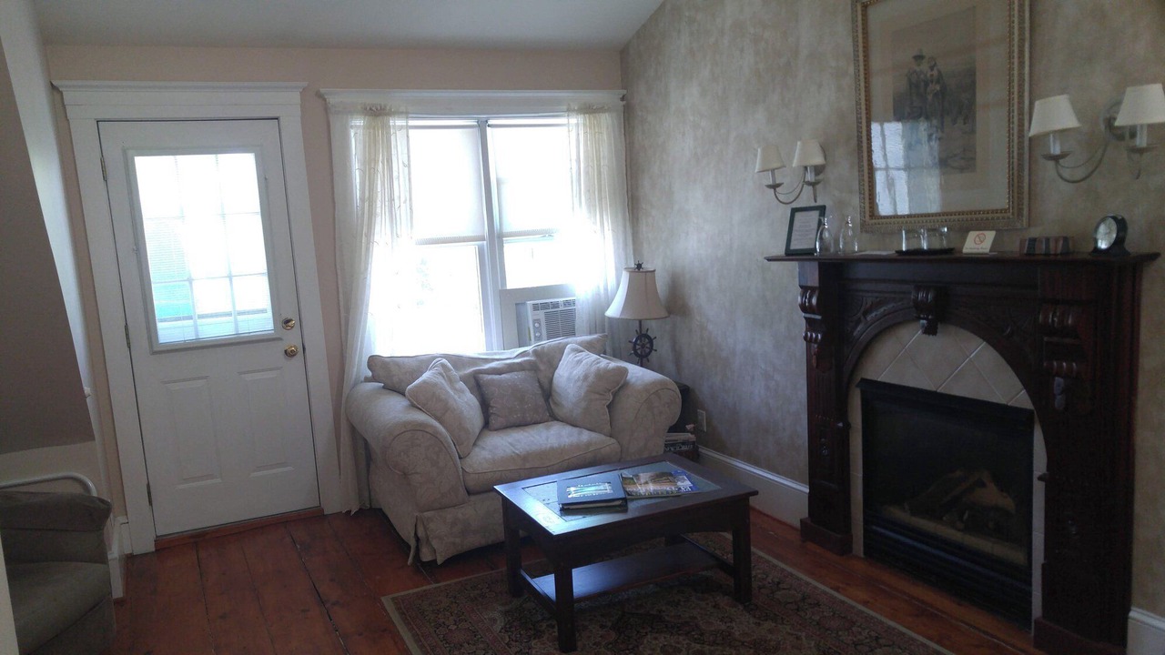 Photo of Patio Balcony in Harpswell Center