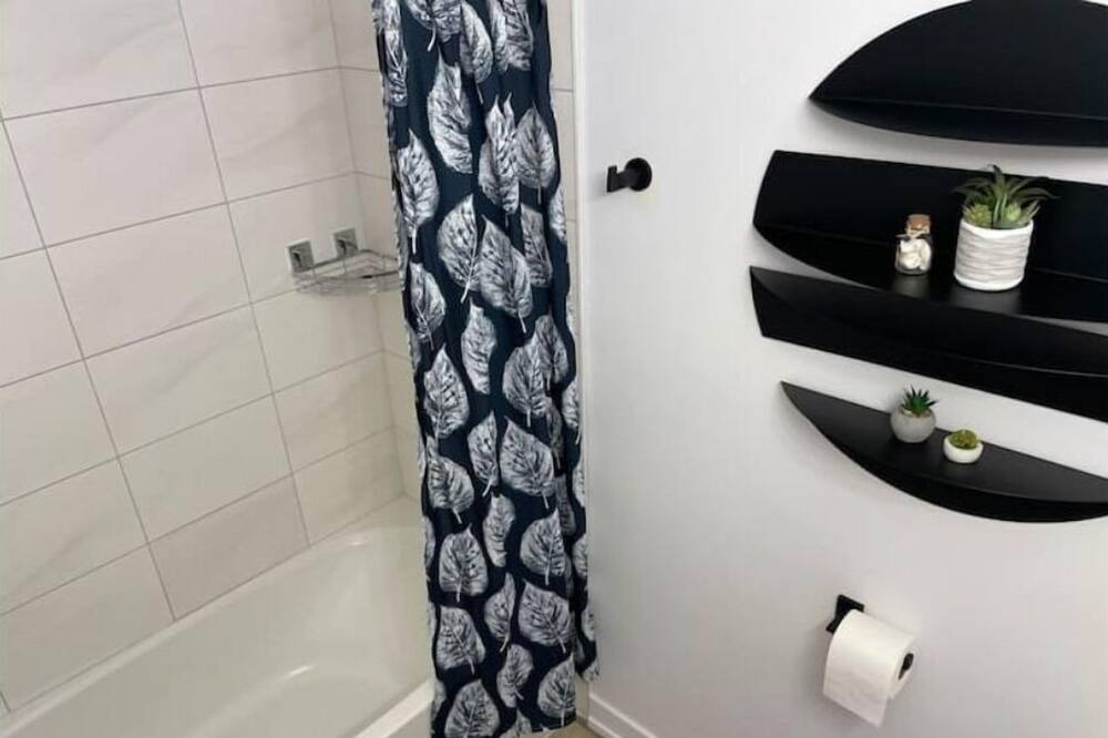 Photo of Bathroom in Beamsville