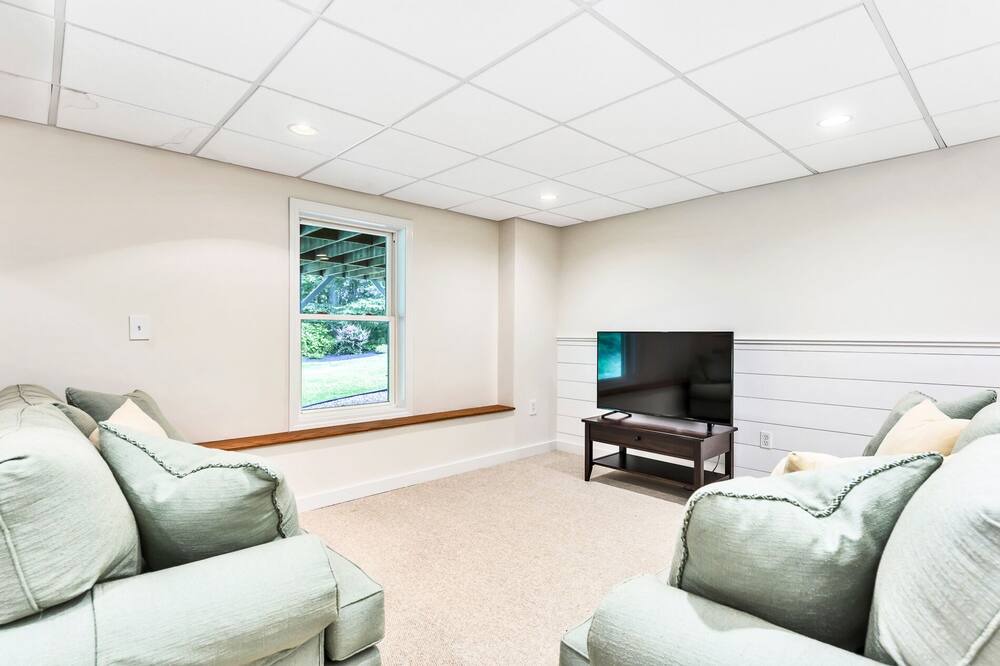 Photo of Livingroom in Watch Hill