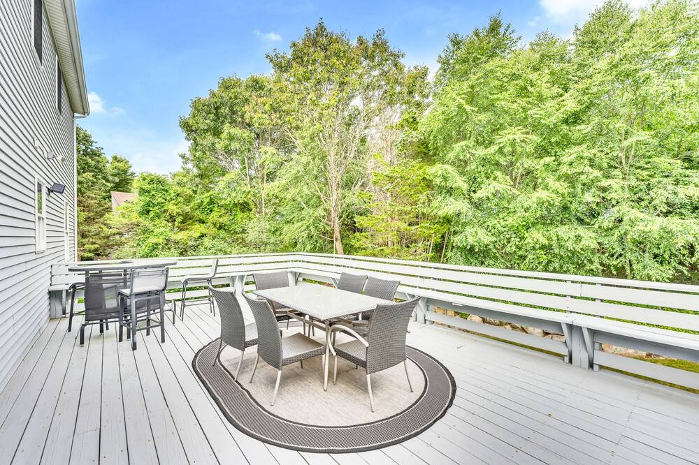 Photo of Outdoor in Watch Hill