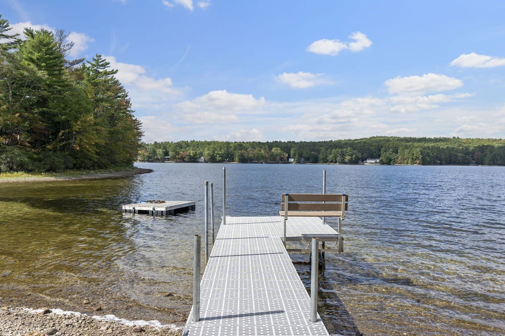 Photo of Outdoor in Gray