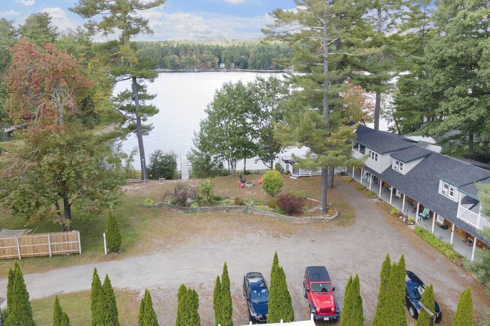 Photo of Outdoor in Gray