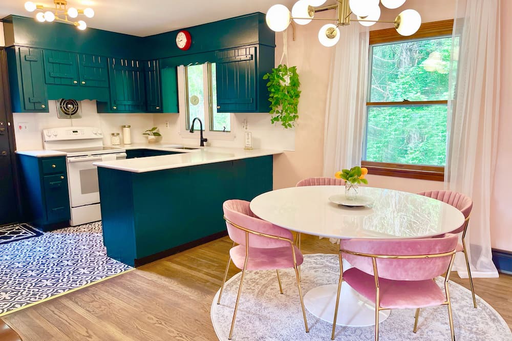 Photo of Bedroom in Rhinebeck
