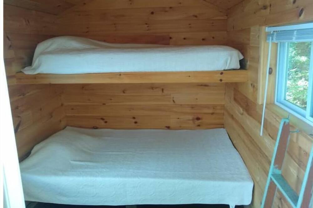 Photo of Bedroom in Raymond