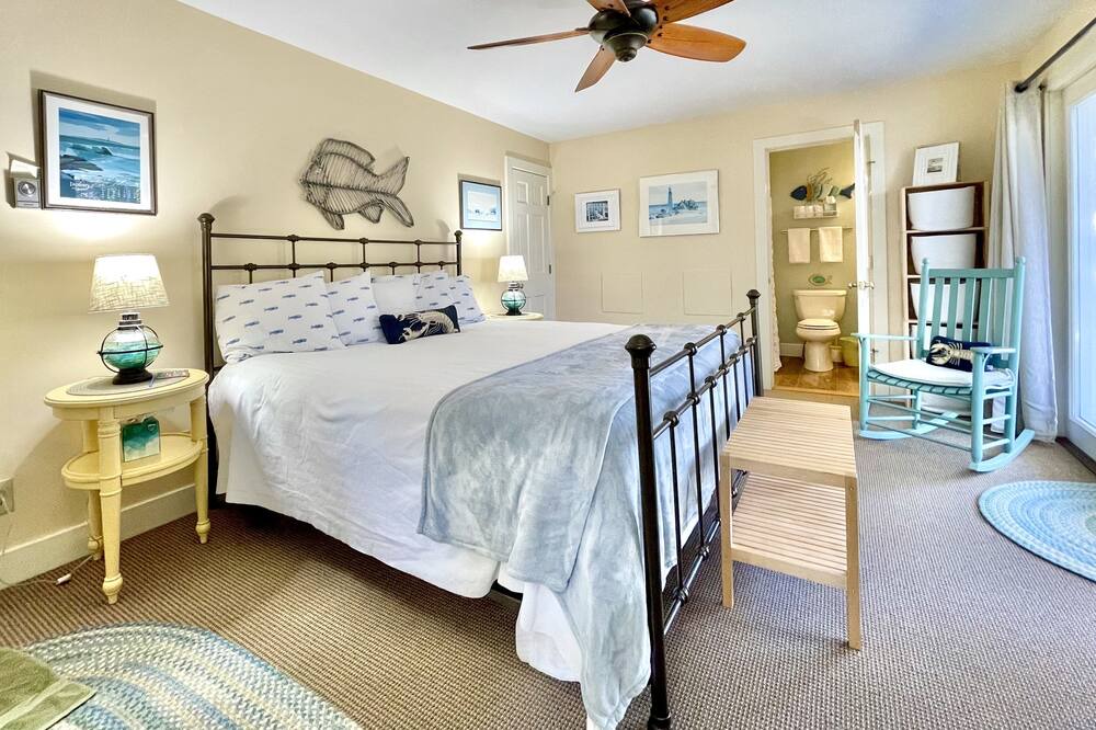 Photo of Bedroom in Isle of Springs