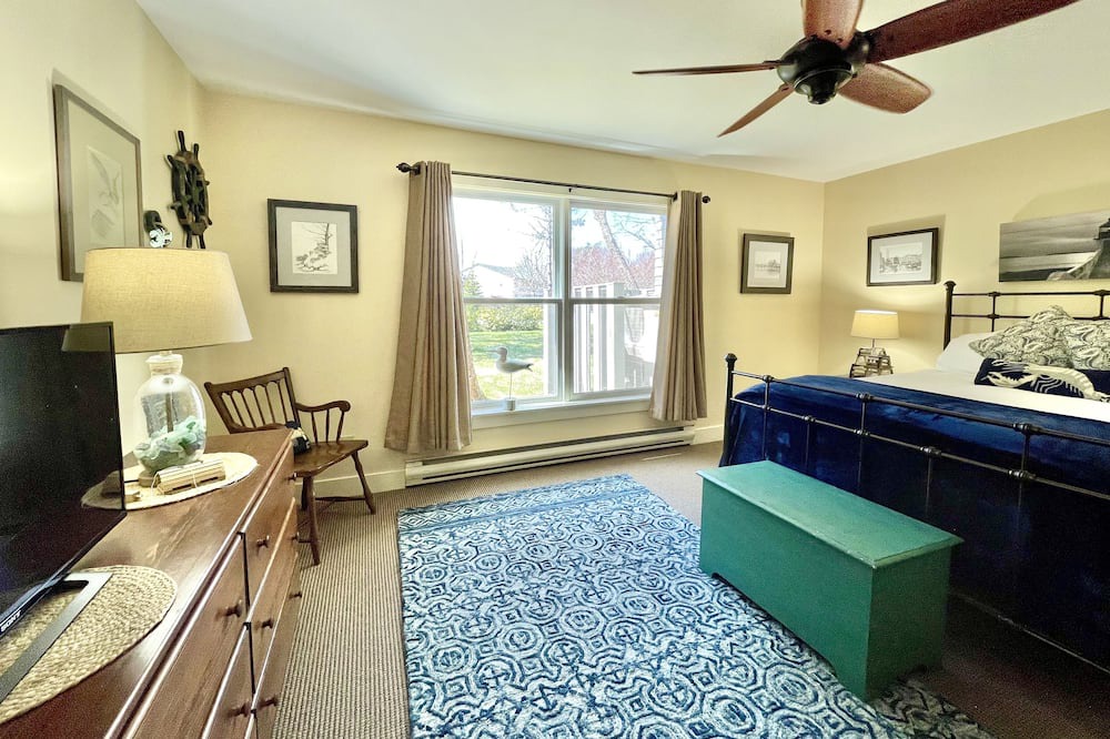 Photo of Bedroom in Isle of Springs
