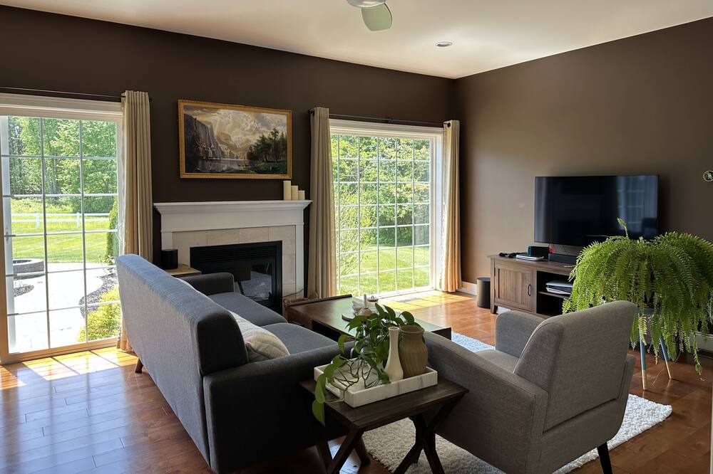 Photo of Livingroom in Somersworth