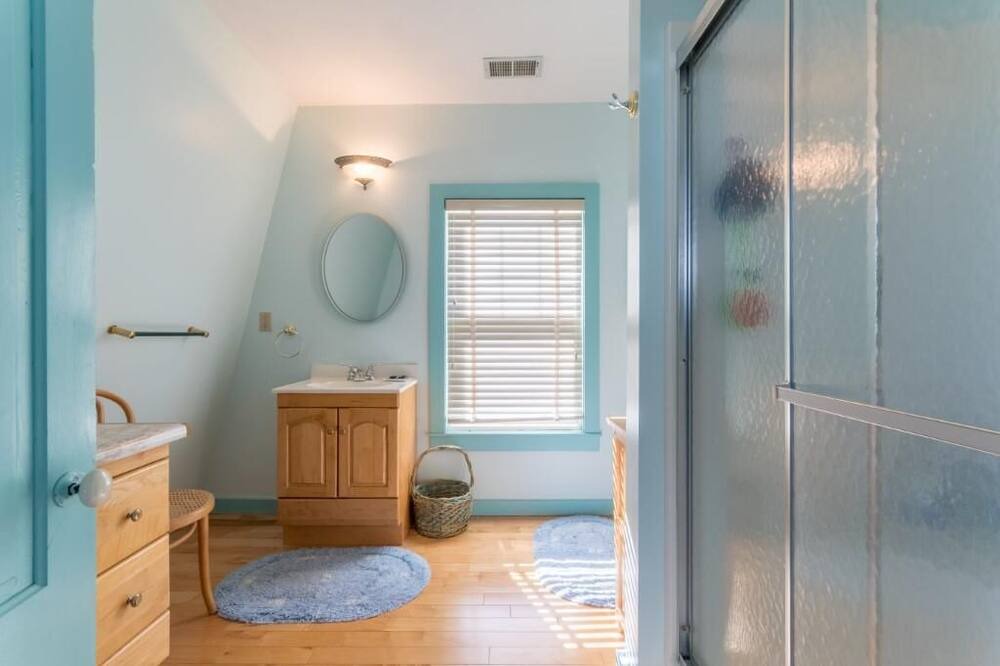 Photo of Bathroom in Seabrook