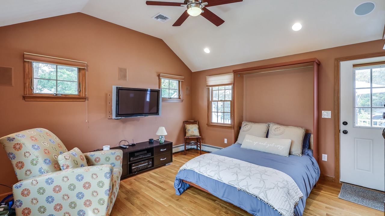 Photo of Others in East Dennis