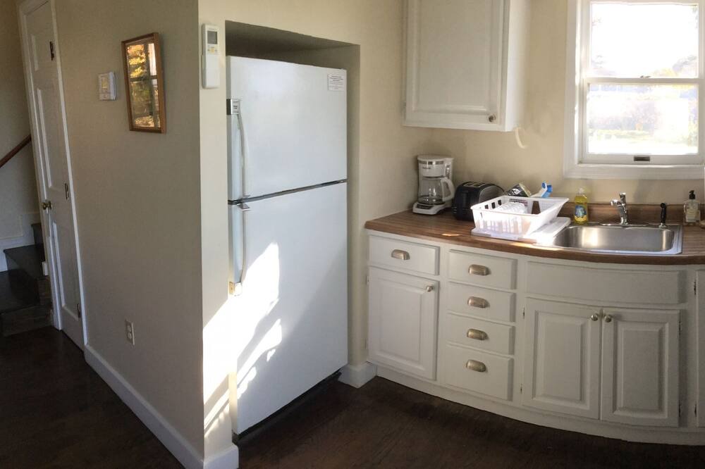 Photo of Kitchen in Menemsha