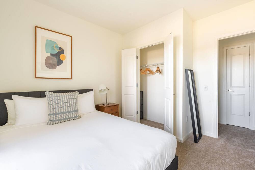 Photo of Bedroom in Assembly Square