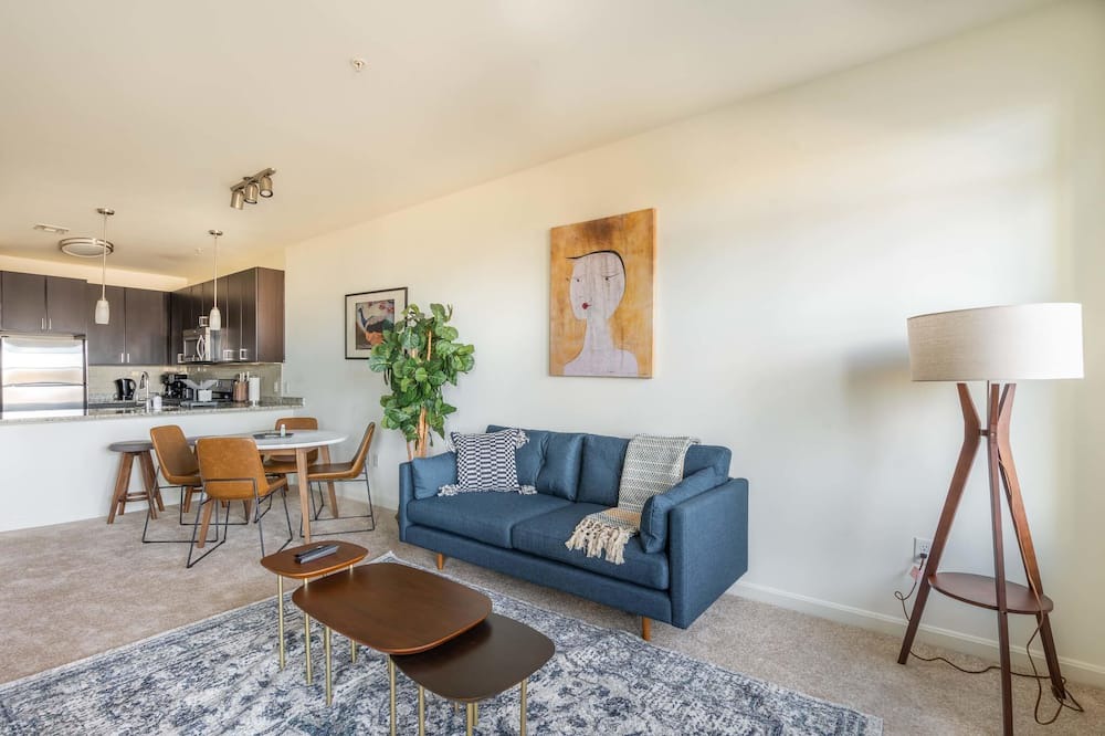 Photo of Livingroom in Assembly Square