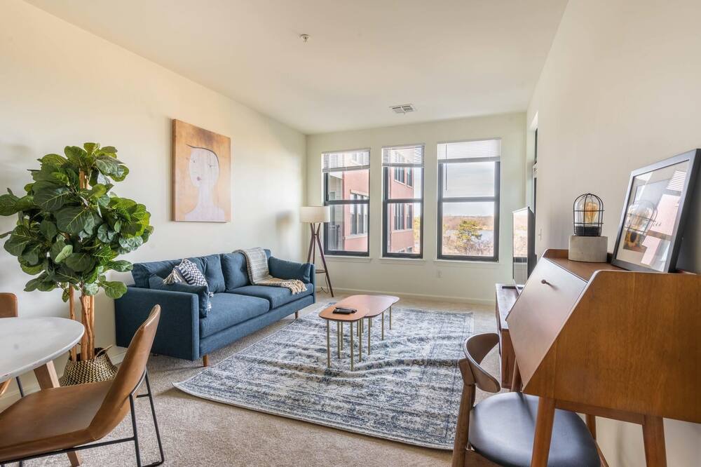 Photo of Livingroom in Assembly Square