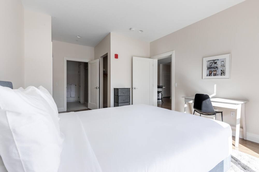 Photo of Bedroom in Newtonville