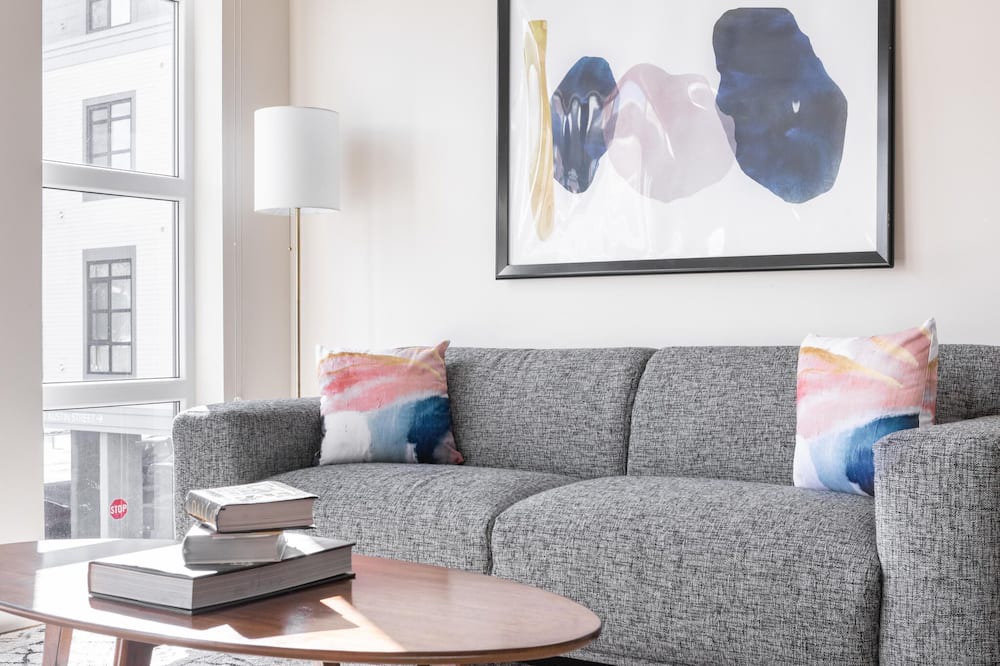 Photo of Livingroom in Newtonville