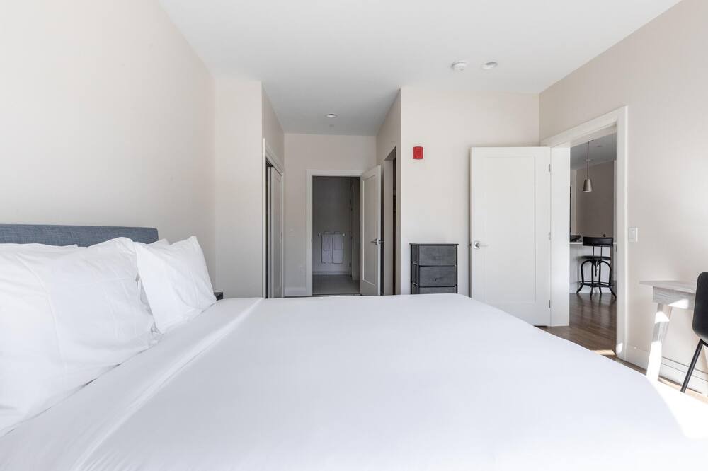 Photo of Bedroom in Newtonville